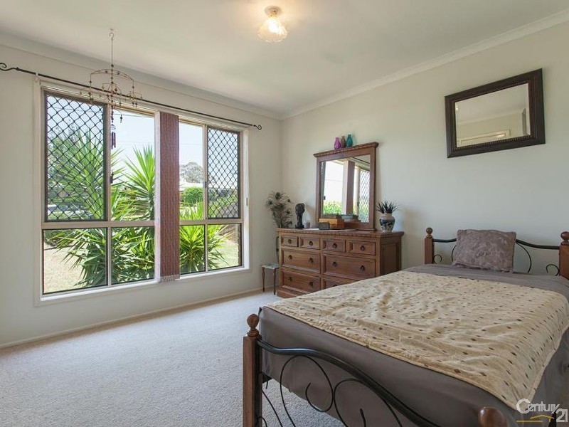 56 Kingsford Smith Drive, Wilsonton QLD 4350