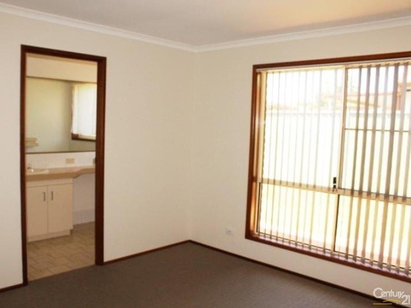 7 Alroe Court, Kearneys Spring QLD 4350