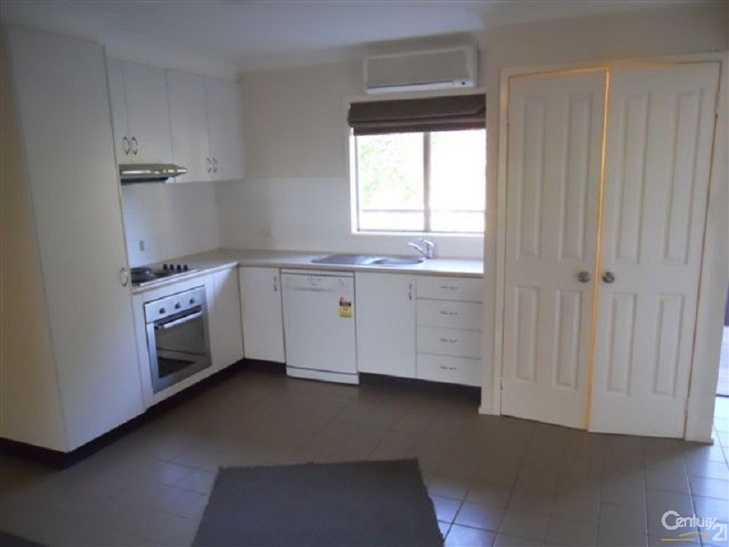 2/162 Geddes Street, South Toowoomba QLD 4350