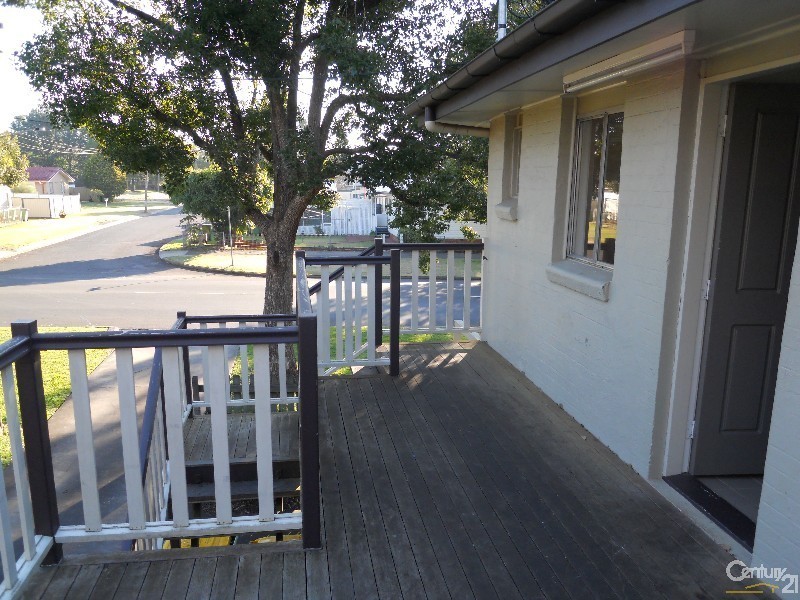 2/162 Geddes Street, South Toowoomba QLD 4350