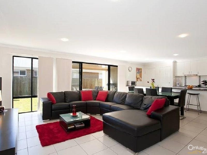 9 Kurrawa Crescent, Glenvale QLD 4350