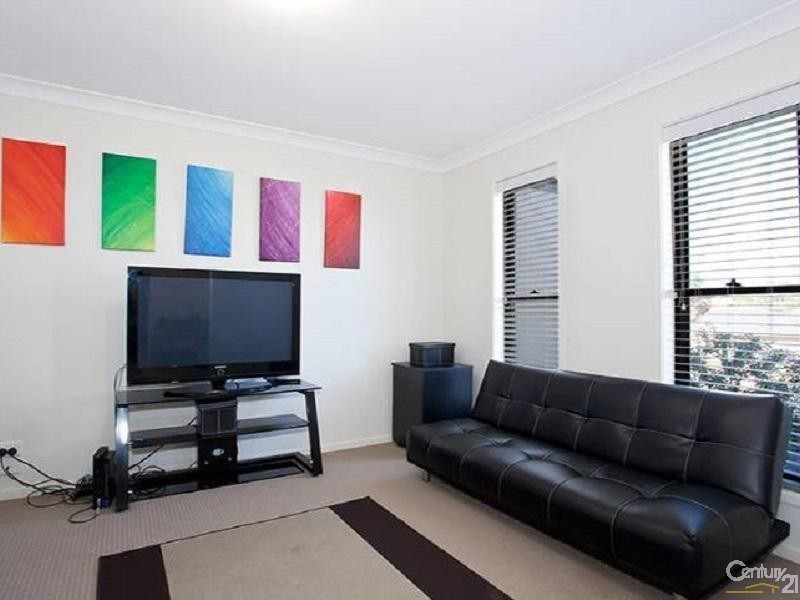 9 Kurrawa Crescent, Glenvale QLD 4350