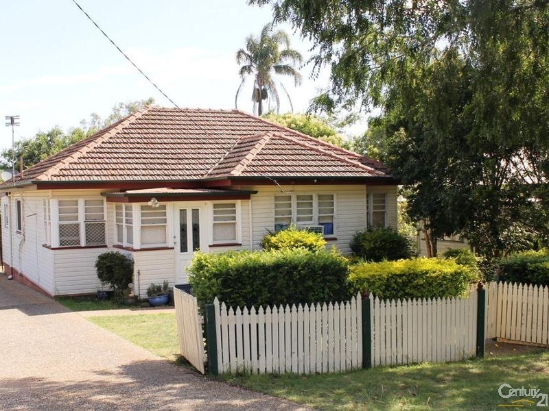 20 Collins Street, Mount Lofty QLD 4350