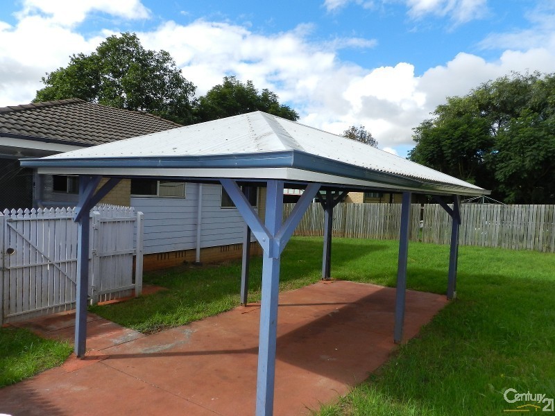 8 Kenora Court, Rockville QLD 4350