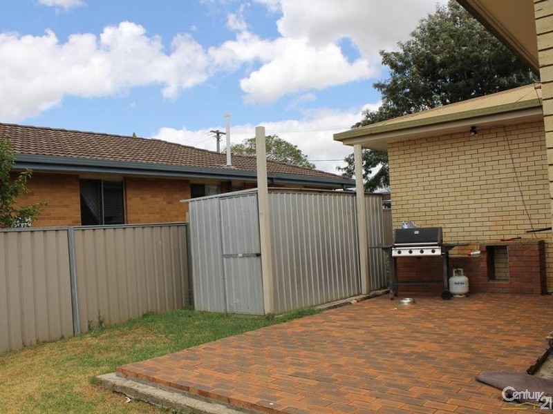 4 Podd Street, Wilsonton QLD 4350