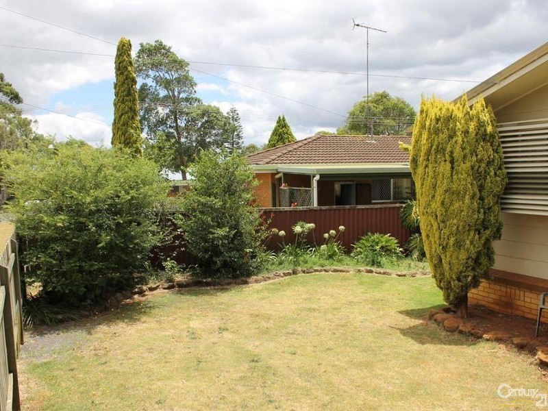 4 Podd Street, Wilsonton QLD 4350