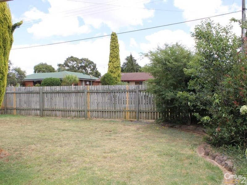 4 Podd Street, Wilsonton QLD 4350