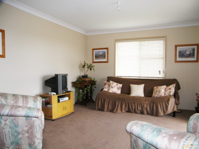 6 Curlew Street, Meringandan West QLD 4352