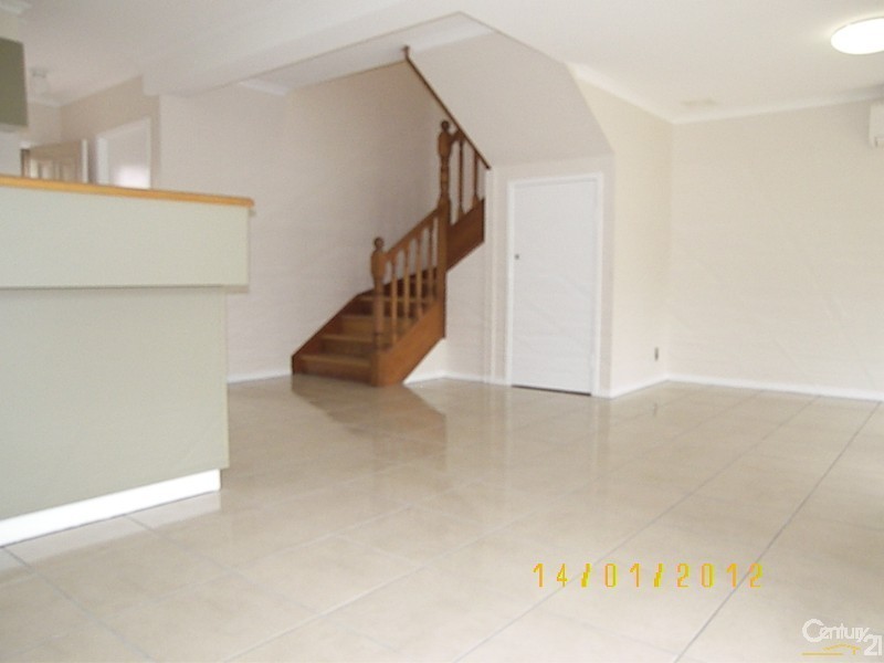 7/247  Herries Street, Newtown QLD 4350