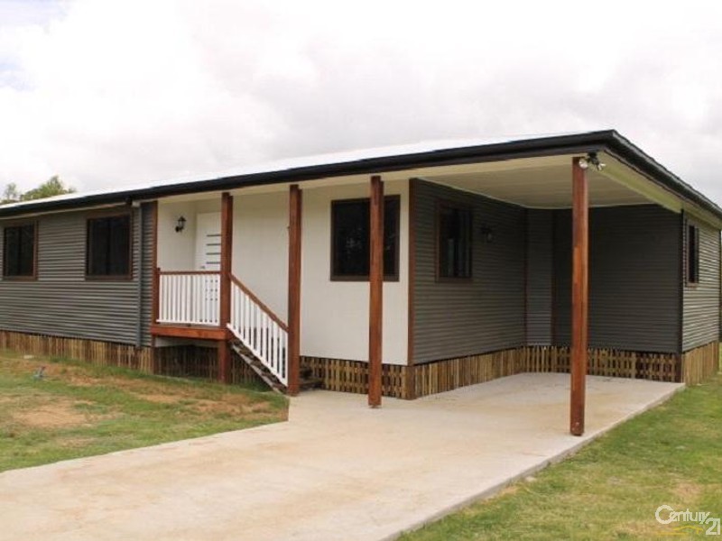 12 Hayden Street, Crows Nest QLD 4355