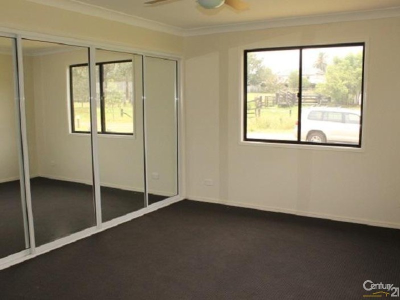 12 Hayden Street, Crows Nest QLD 4355