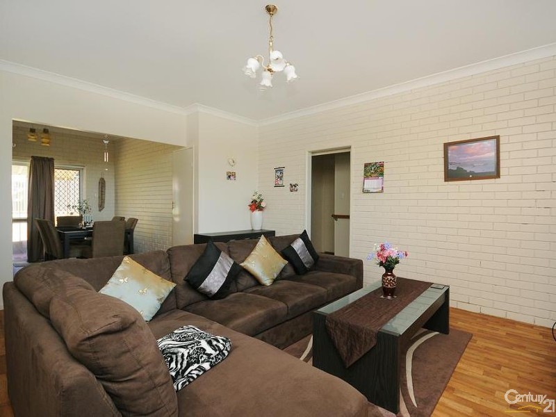 2/128 Curzon Street, Rangeville QLD 4350