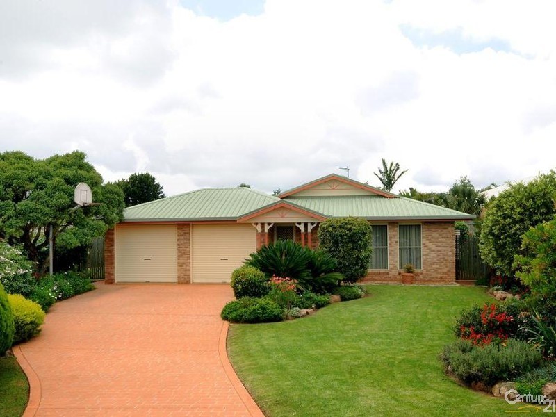 3 Carnation Court, Middle Ridge QLD 4350