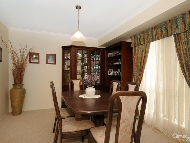 3 Carnation Court, Middle Ridge QLD 4350