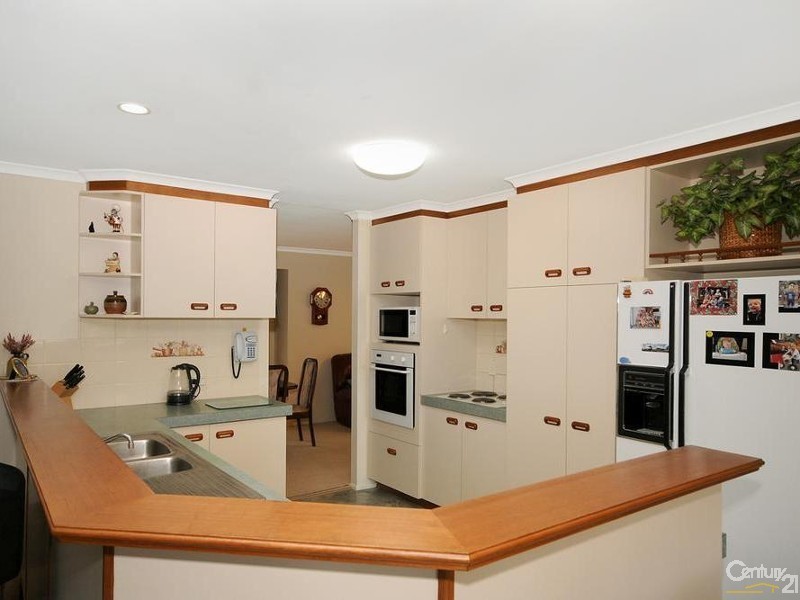 3 Carnation Court, Middle Ridge QLD 4350