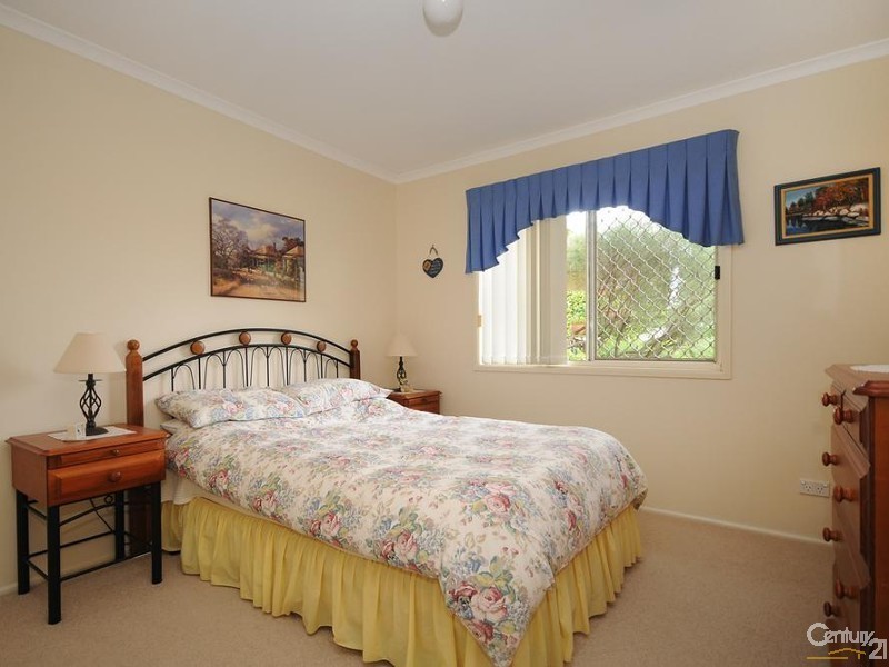 3 Carnation Court, Middle Ridge QLD 4350