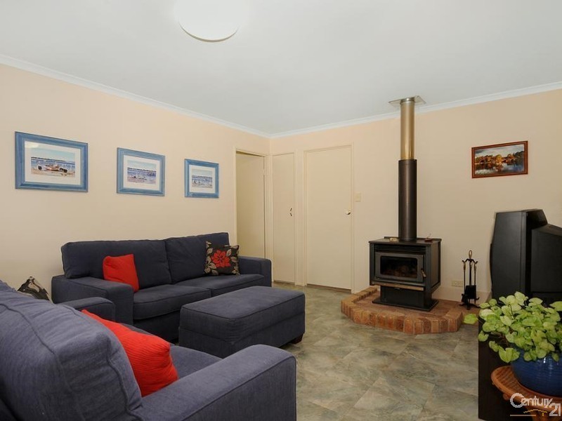 3 Carnation Court, Middle Ridge QLD 4350