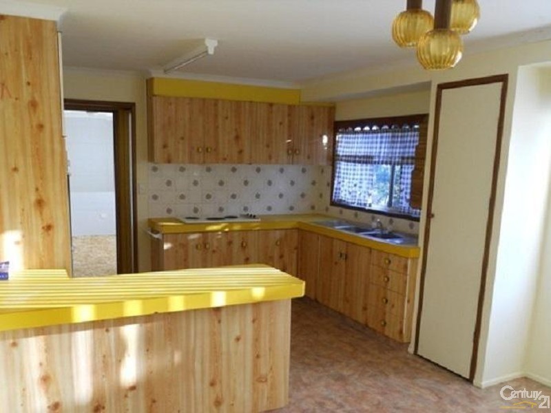 7 Arlaw Street, Centenary Heights QLD 4350