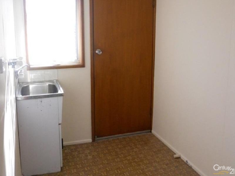 7 Arlaw Street, Centenary Heights QLD 4350