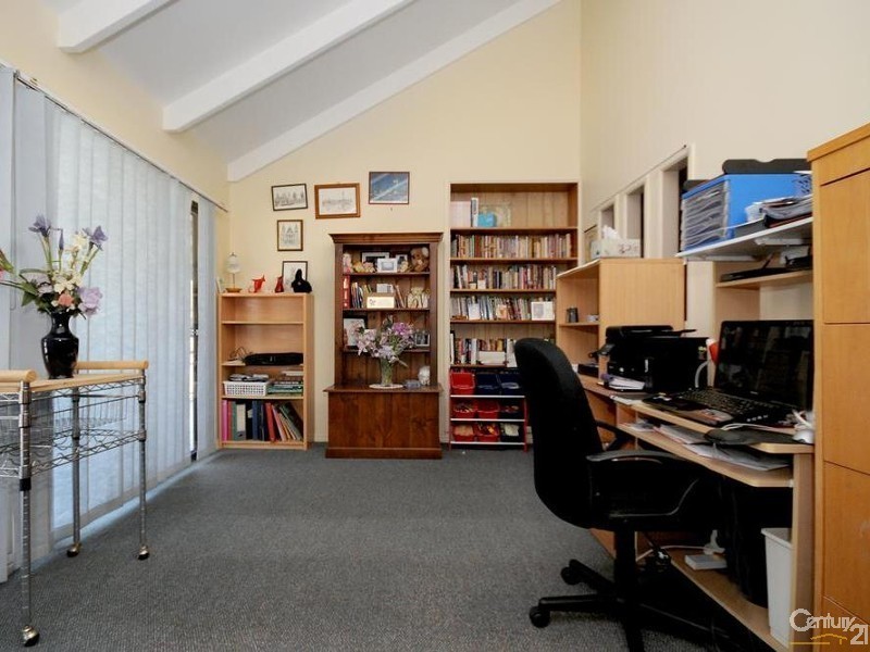 12 Stewart Street, Withcott QLD 4352