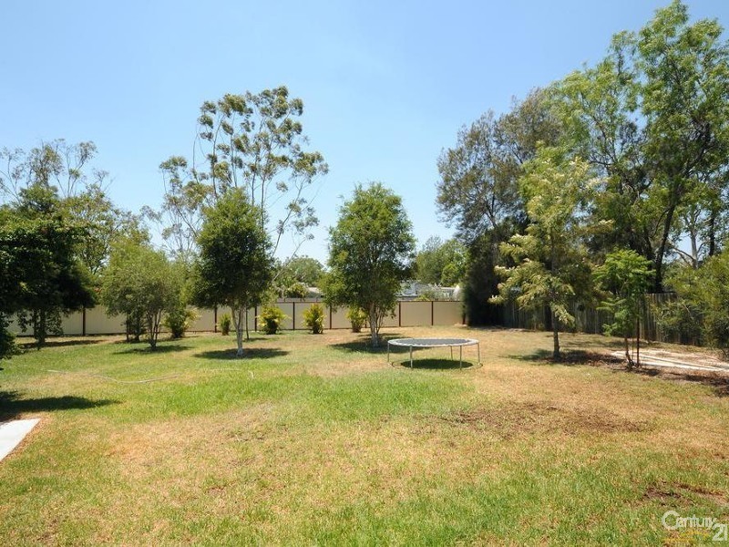 12 Stewart Street, Withcott QLD 4352