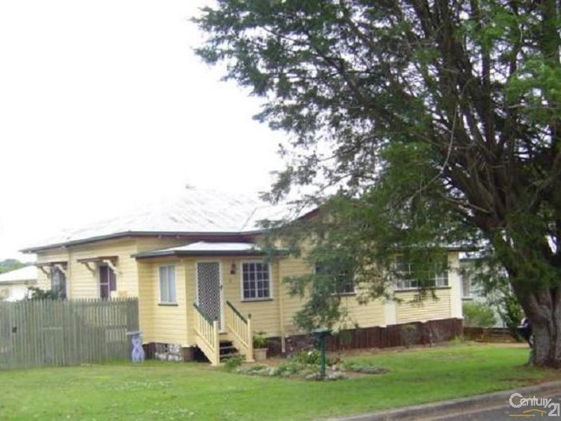 12 George Street, East Toowoomba QLD 4350