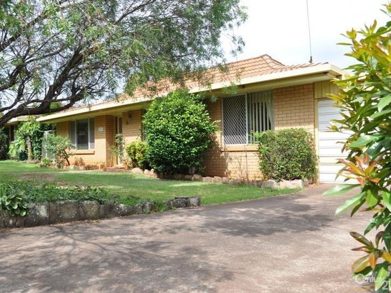 10 Chelsea Court, Centenary Heights QLD 4350