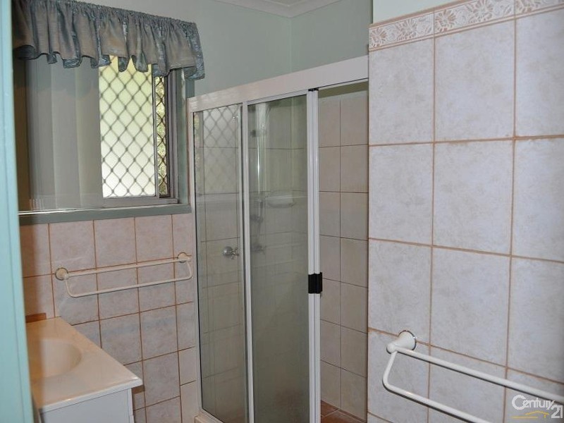 10 Chelsea Court, Centenary Heights QLD 4350