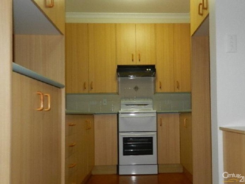 10 Chelsea Court, Centenary Heights QLD 4350