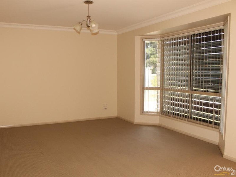 4 Winstanley Court, Newtown QLD 4350