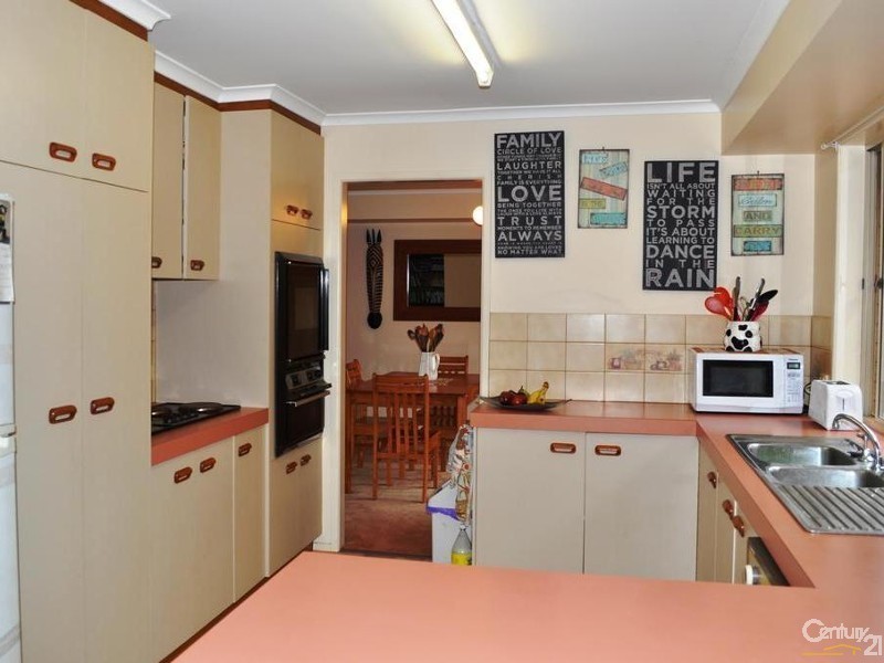 26 Jull Dr, Centenary Heights QLD 4350