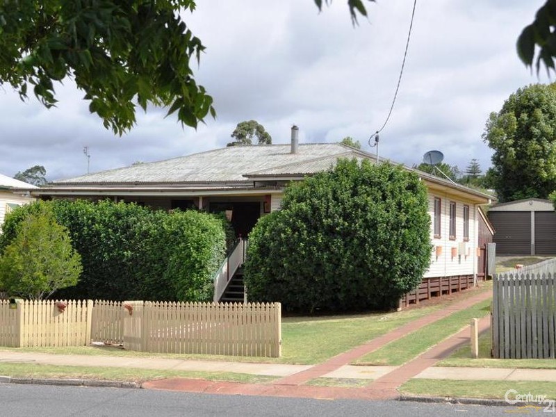 168 Jellicoe Street, Newtown QLD 4350