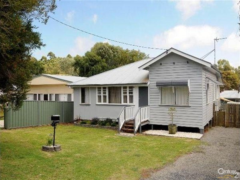 15 Swallow Court, Newtown QLD 4350