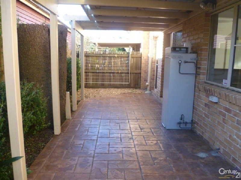 2/6 Burns Street, East Toowoomba QLD 4350