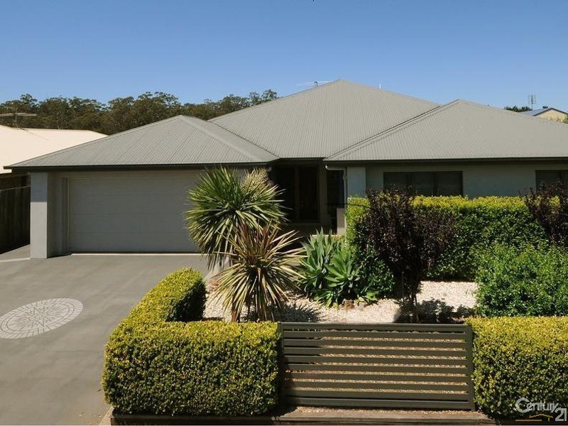 19 Prospect Terrace, Highfields QLD 4352