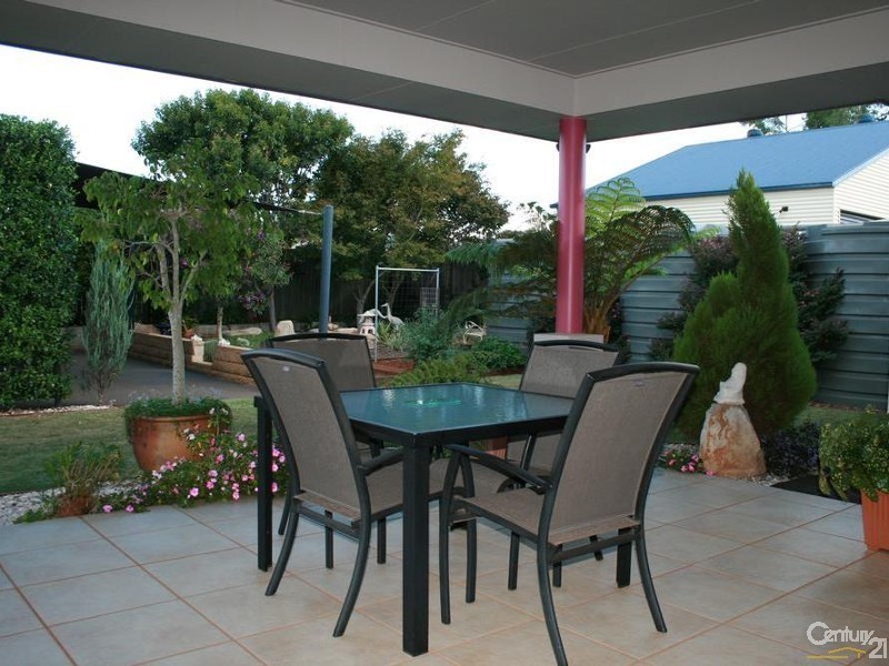 19 Prospect Terrace, Highfields QLD 4352