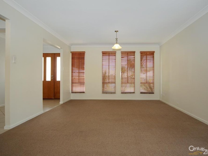 10 Currawong Street, Rangeville QLD 4350