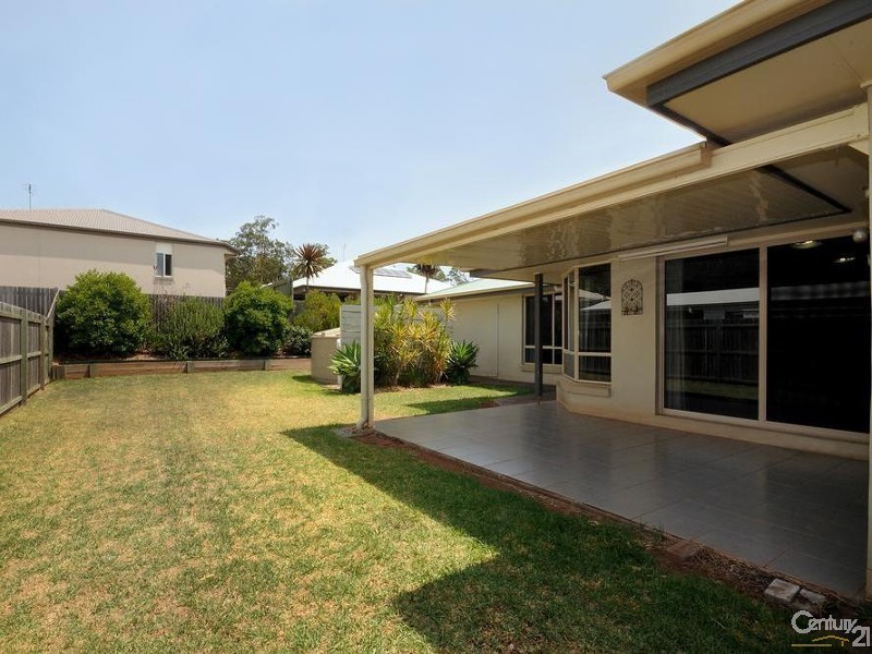 10 Currawong Street, Rangeville QLD 4350