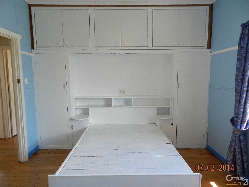 13 Avondale Street, Newtown QLD 4350