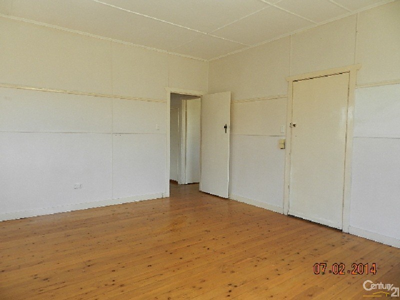 13 Avondale Street, Newtown QLD 4350