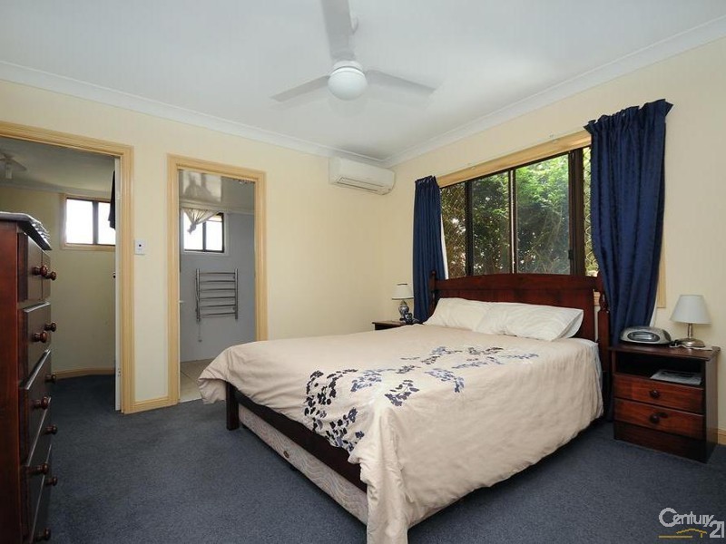 247 Mackenzie Street, Centenary Heights QLD 4350