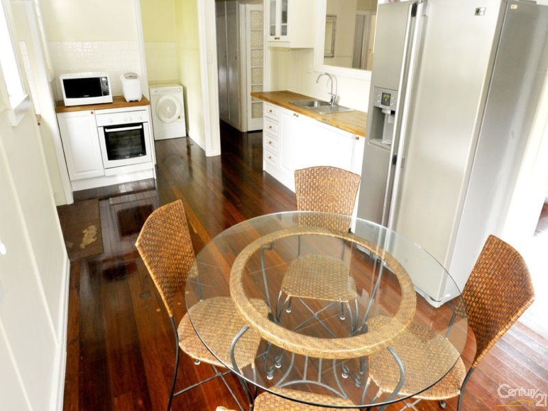 118 Perth Street, South Toowoomba QLD 4350