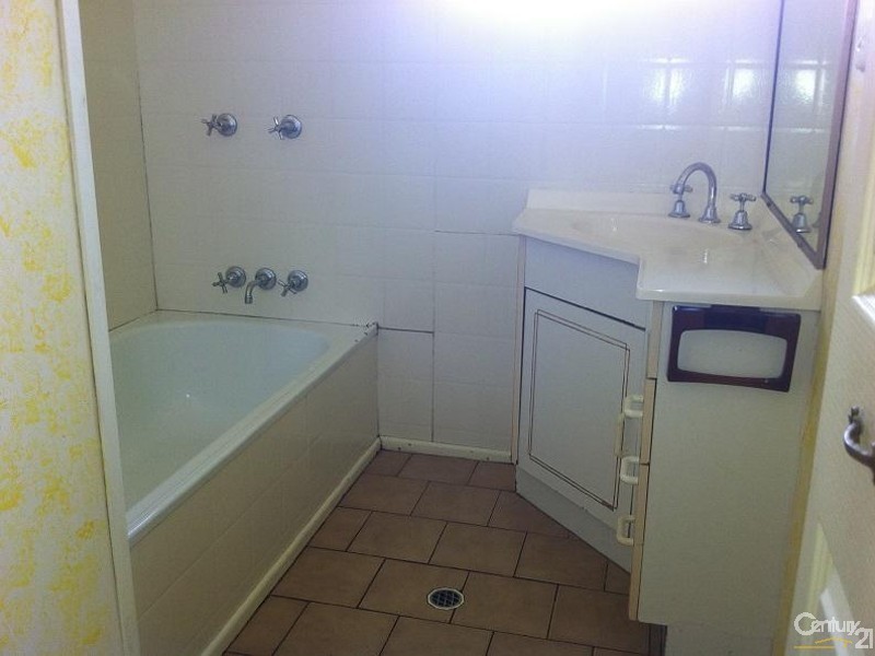 8 Maison Court, Wilsonton Heights QLD 4350