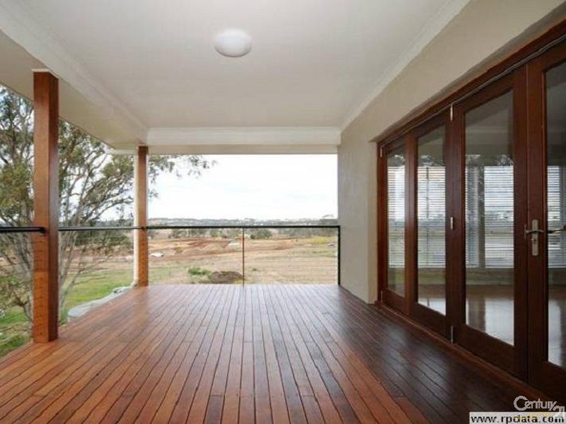 2 Sawyer Court, Gowrie Junction QLD 4352