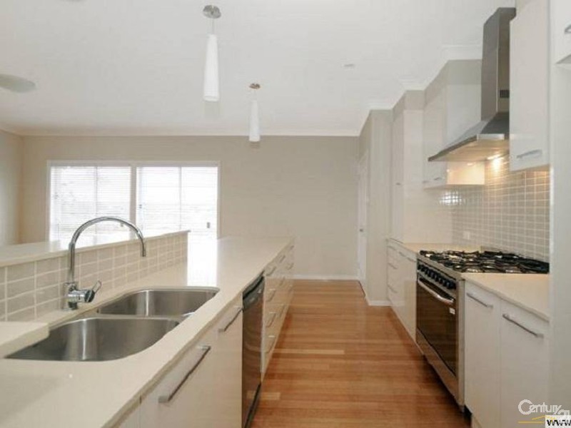 2 Sawyer Court, Gowrie Junction QLD 4352