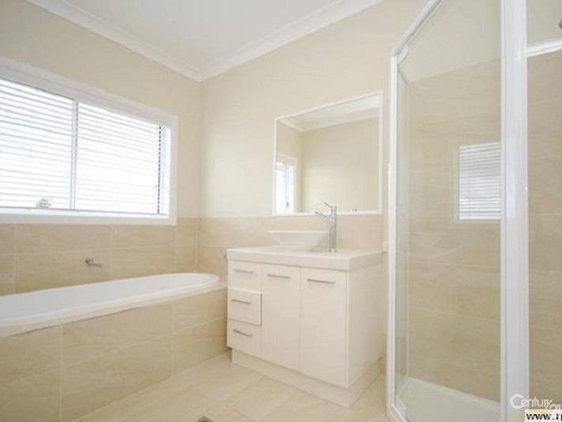 2 Sawyer Court, Gowrie Junction QLD 4352
