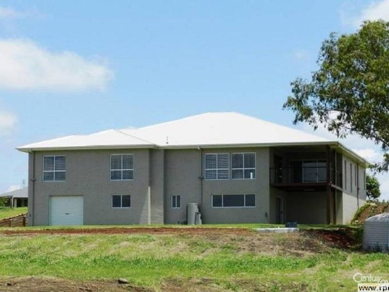 2 Sawyer Court, Gowrie Junction QLD 4352