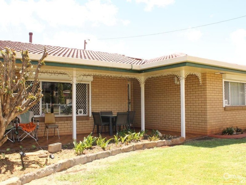 5 Risdon Street, Newtown QLD 4350