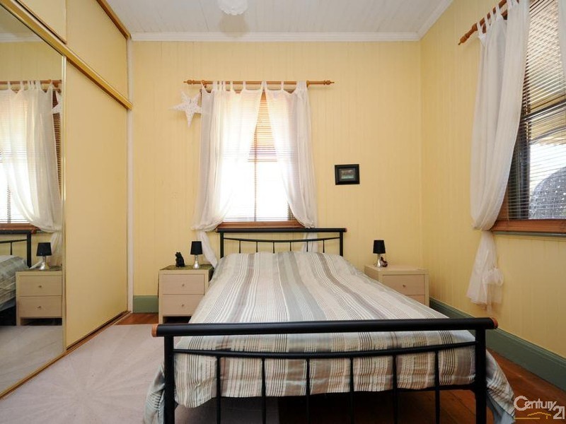 11 Wilfred Street, Harristown QLD 4350