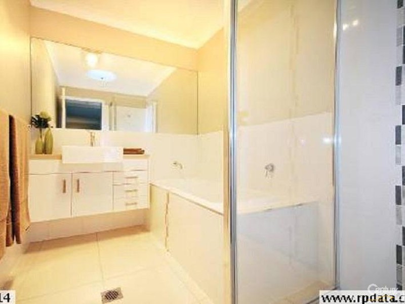 2/99 Stuart Street, North Toowoomba QLD 4350